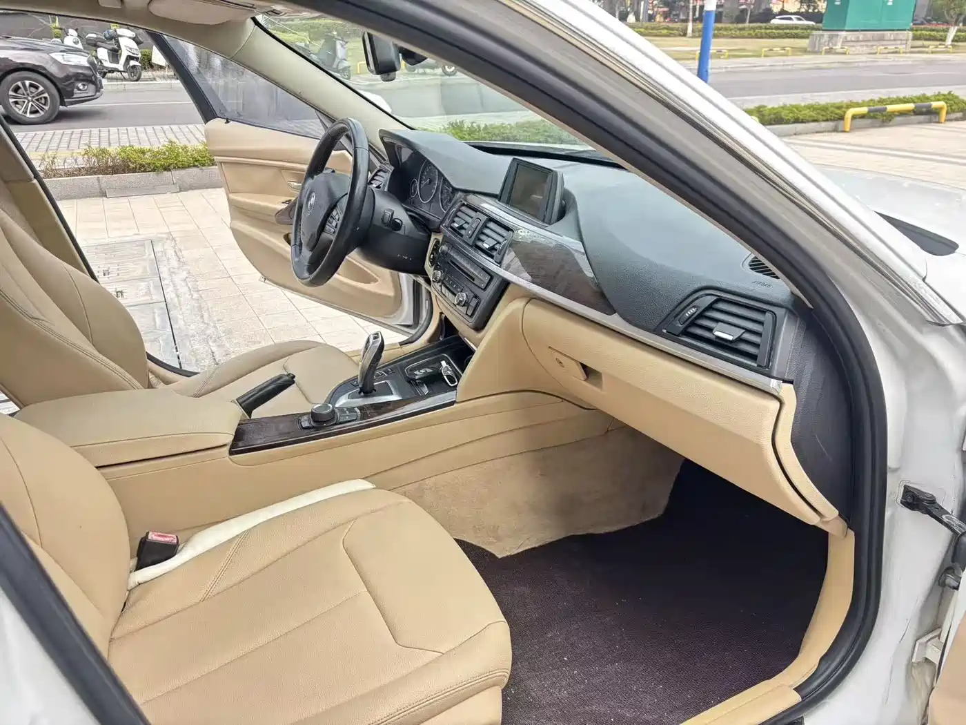BMW 3 Series 2013 320Li Style Design Package фото 27