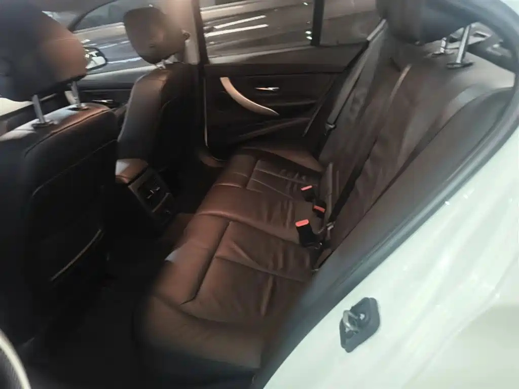 BMW 3 Series 2014 320i Fashion фото 17