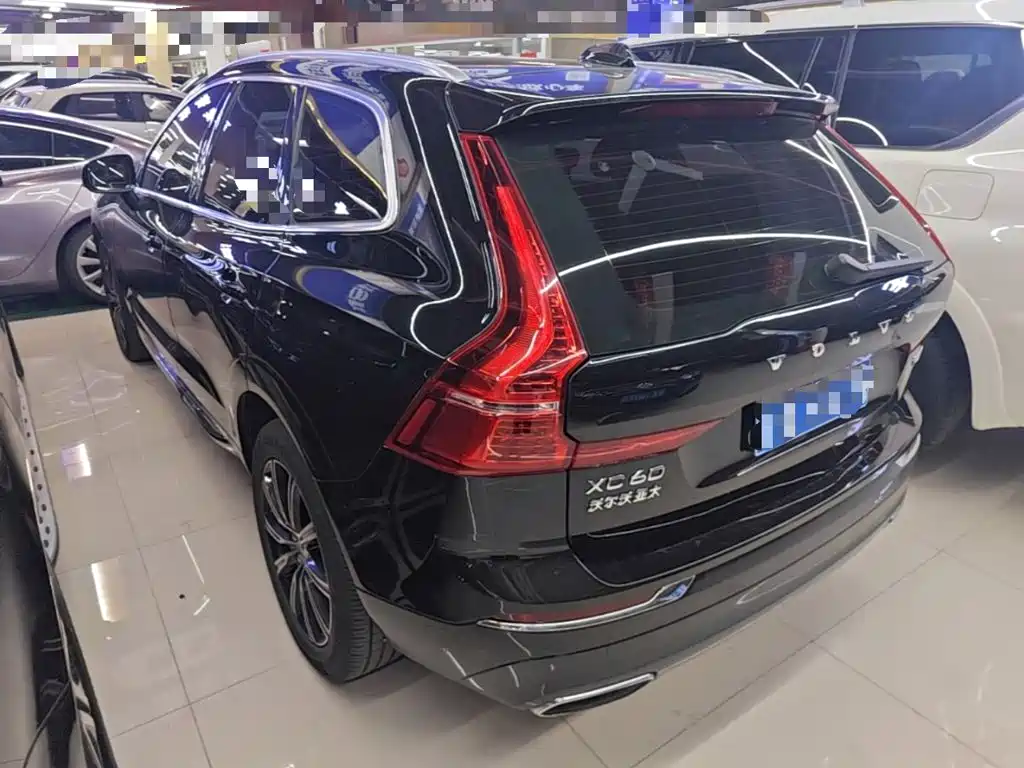 Фото 5 - Volvo XC60