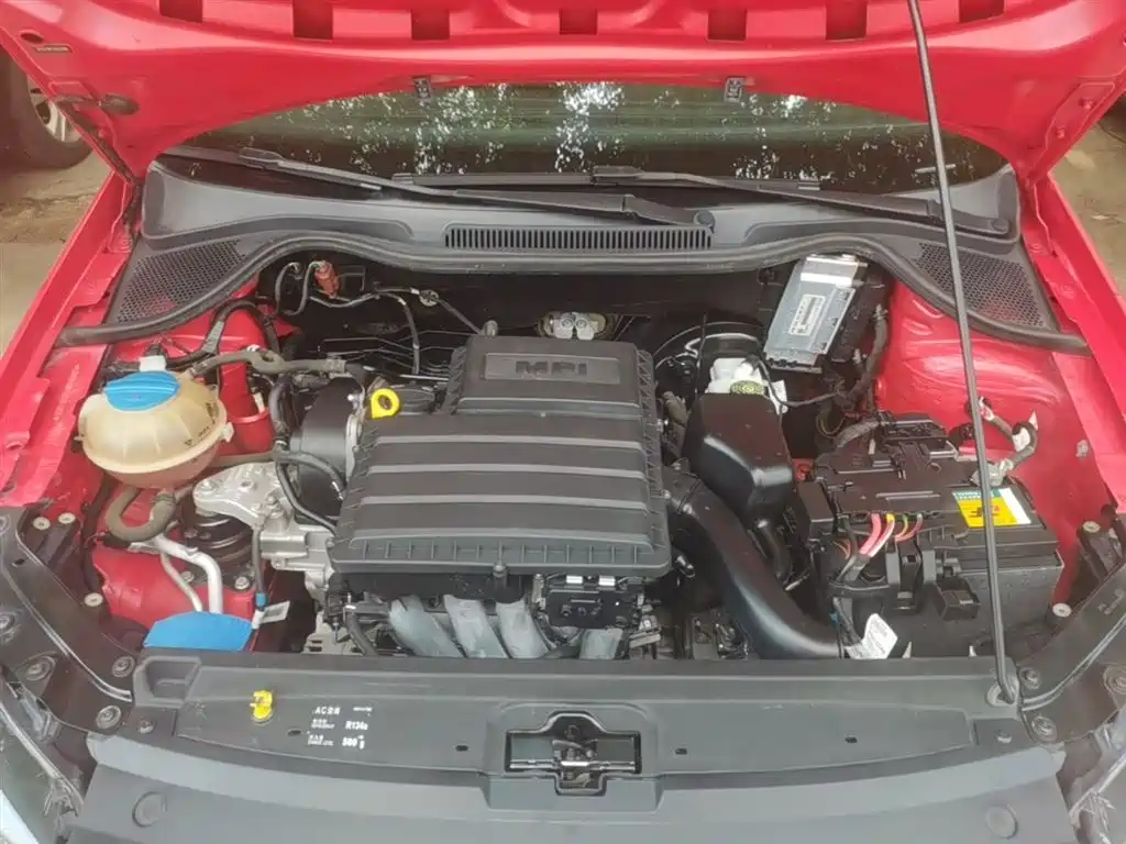 Volkswagen Polo 2016 1.4L Automatic Trend фото 20