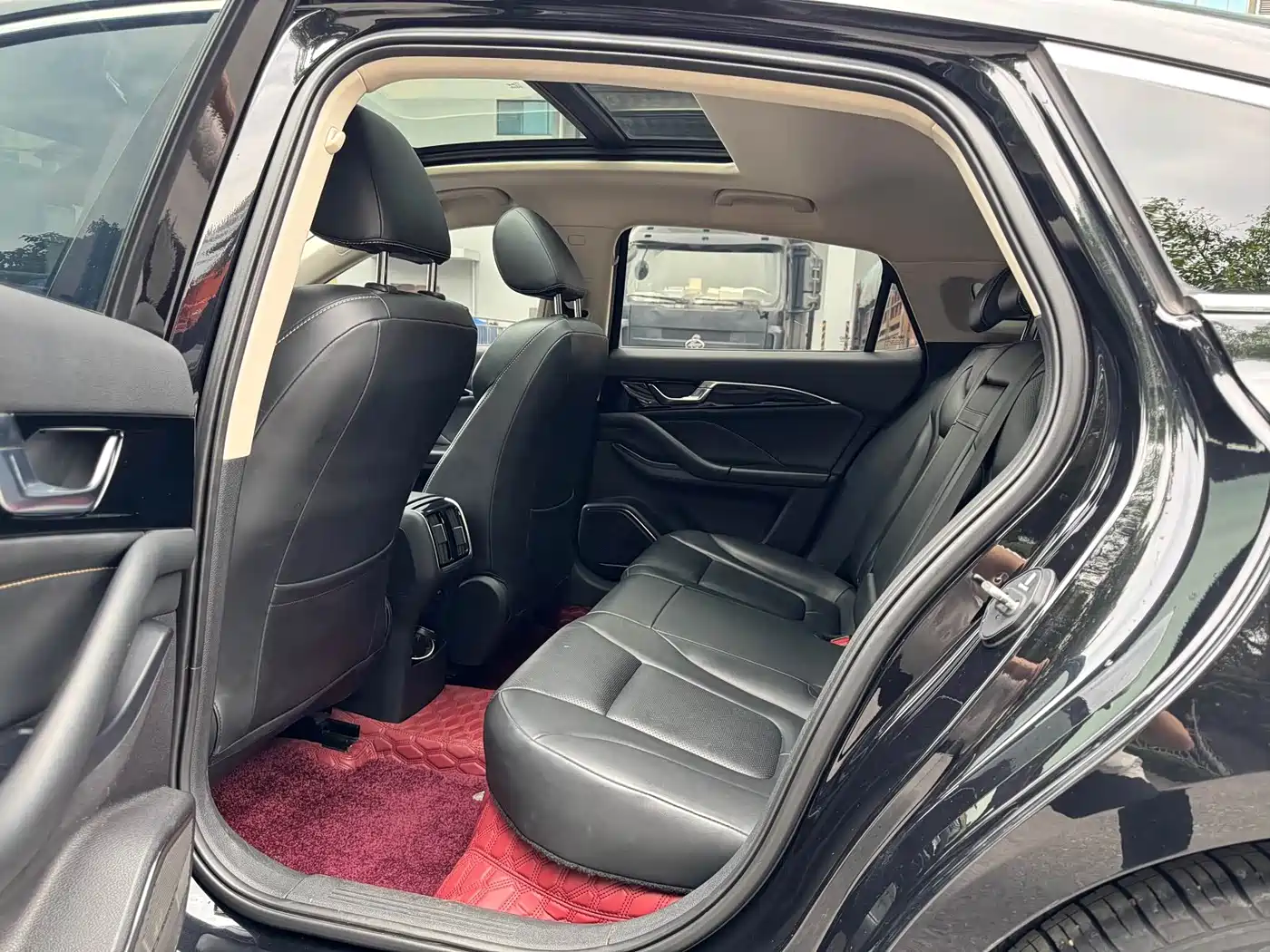 Фото 6 - Besturn B70