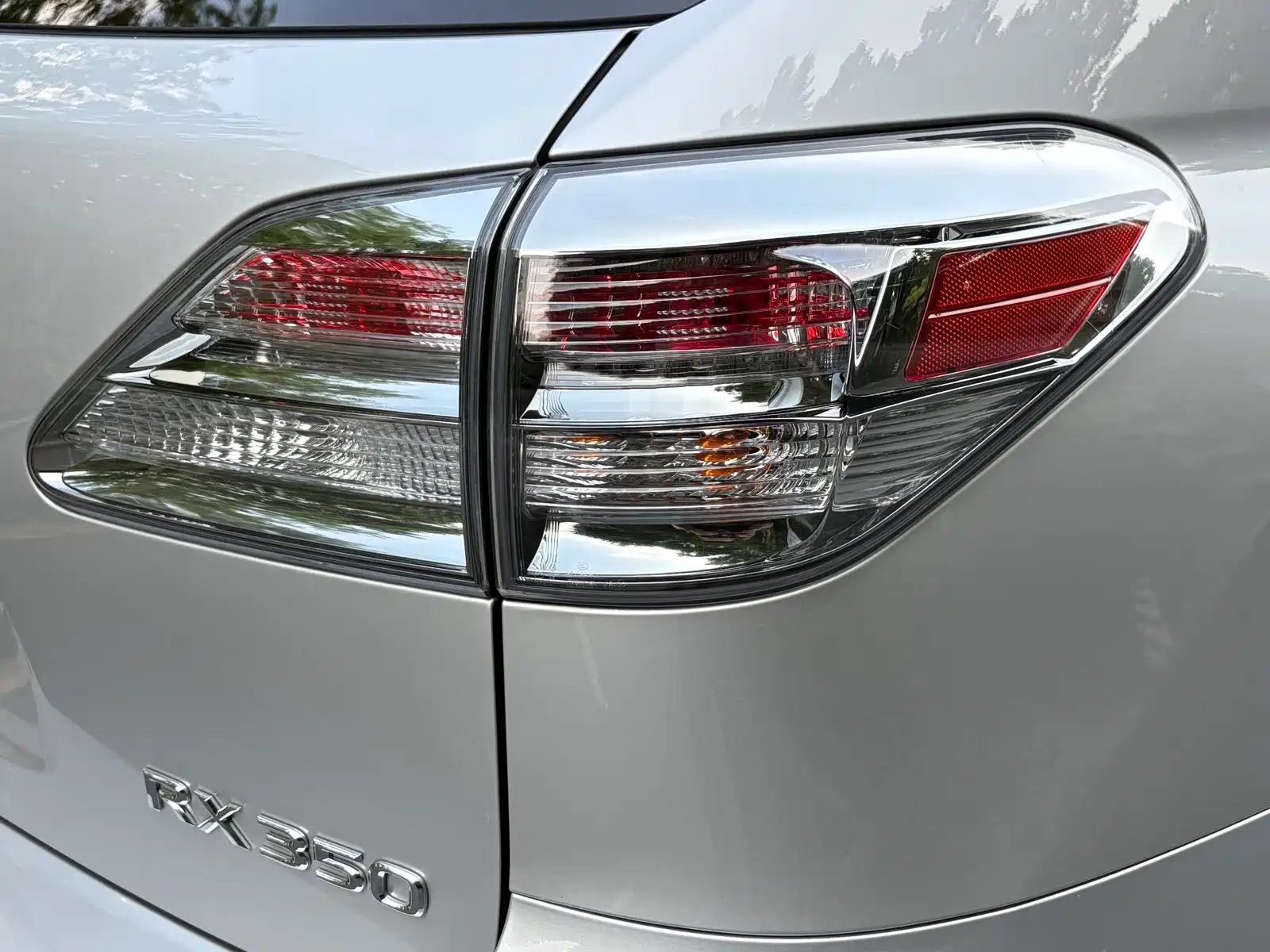 Photo 23 - Lexus RX Classic