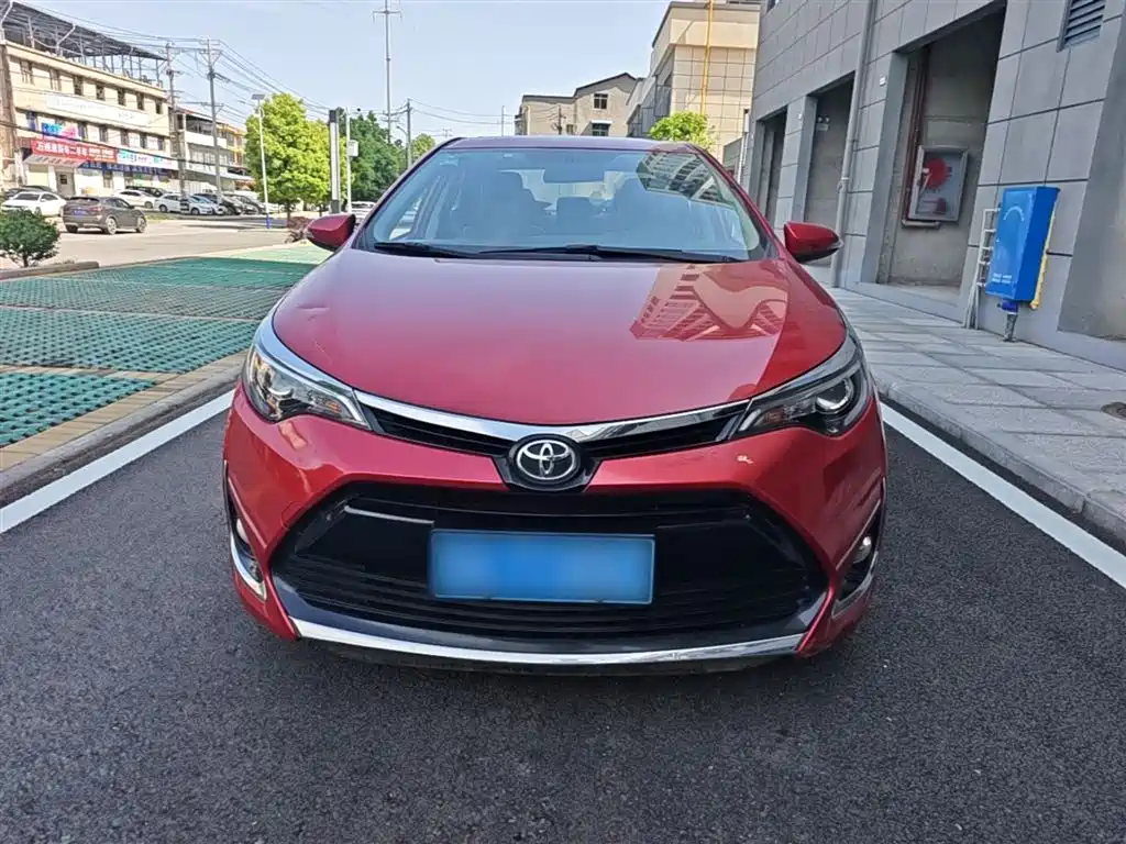 Toyota Levin 2017 Facelift 185T CVT Elite (China V) фото 3
