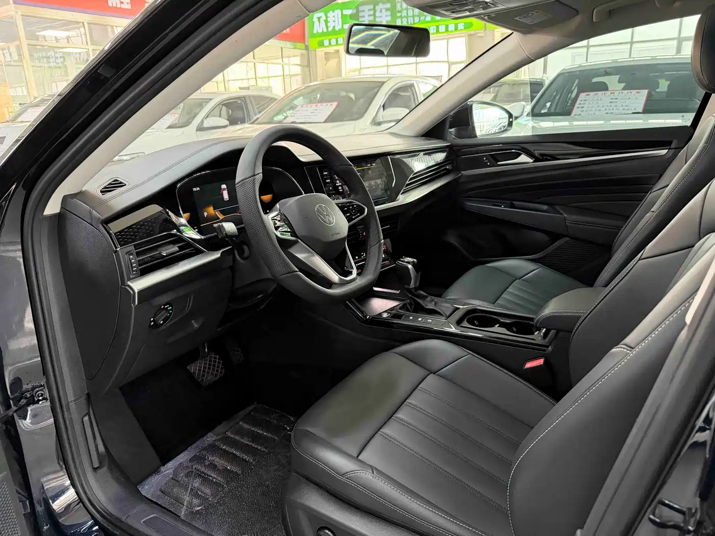 Volkswagen Passat 2022 280TSI Elite Edition фото 7