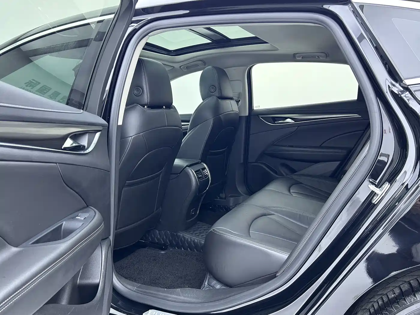 Buick LaCrosse 2022 652T Luxury фото 10