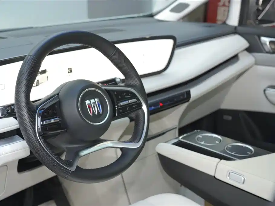 BUICK GL8 NEW ENERGY