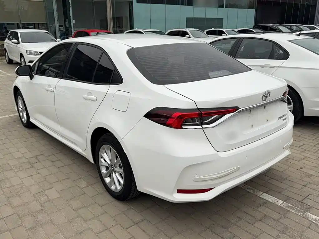 Toyota Corolla 2021 1.2T S-CVT Elite PLUS Edition фото 10