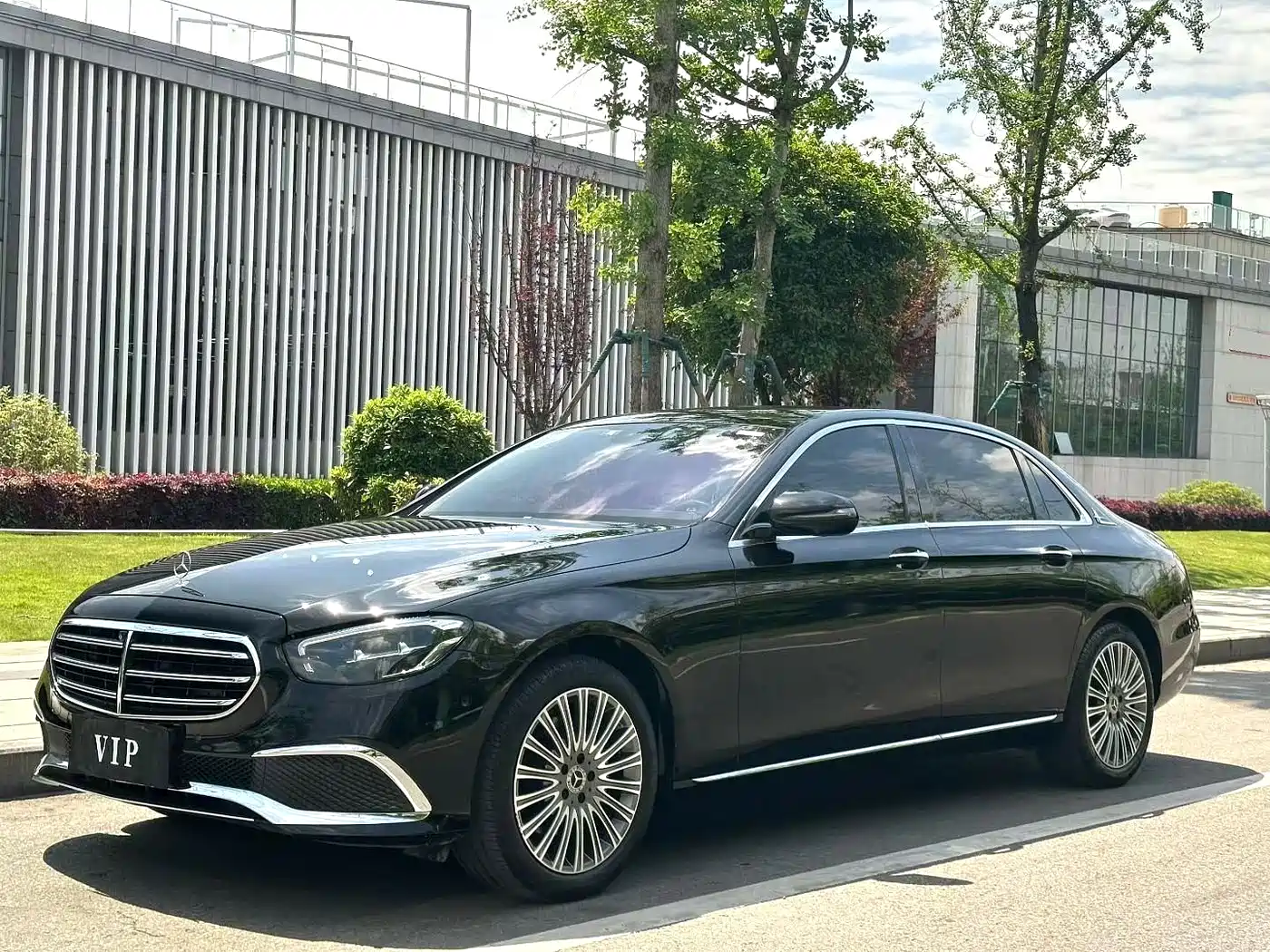 Mercedes-Benz E-Class 2023 E 300 L Luxury