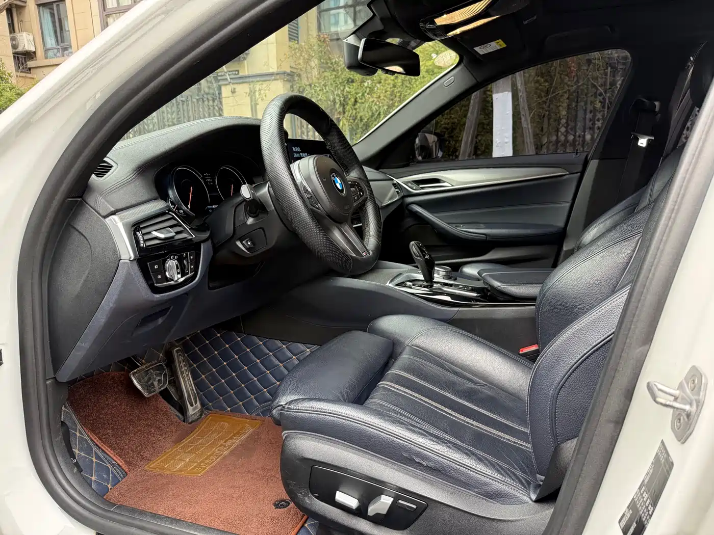 BMW 5 Series (Import) 2018 525i M Sport Package фото 5