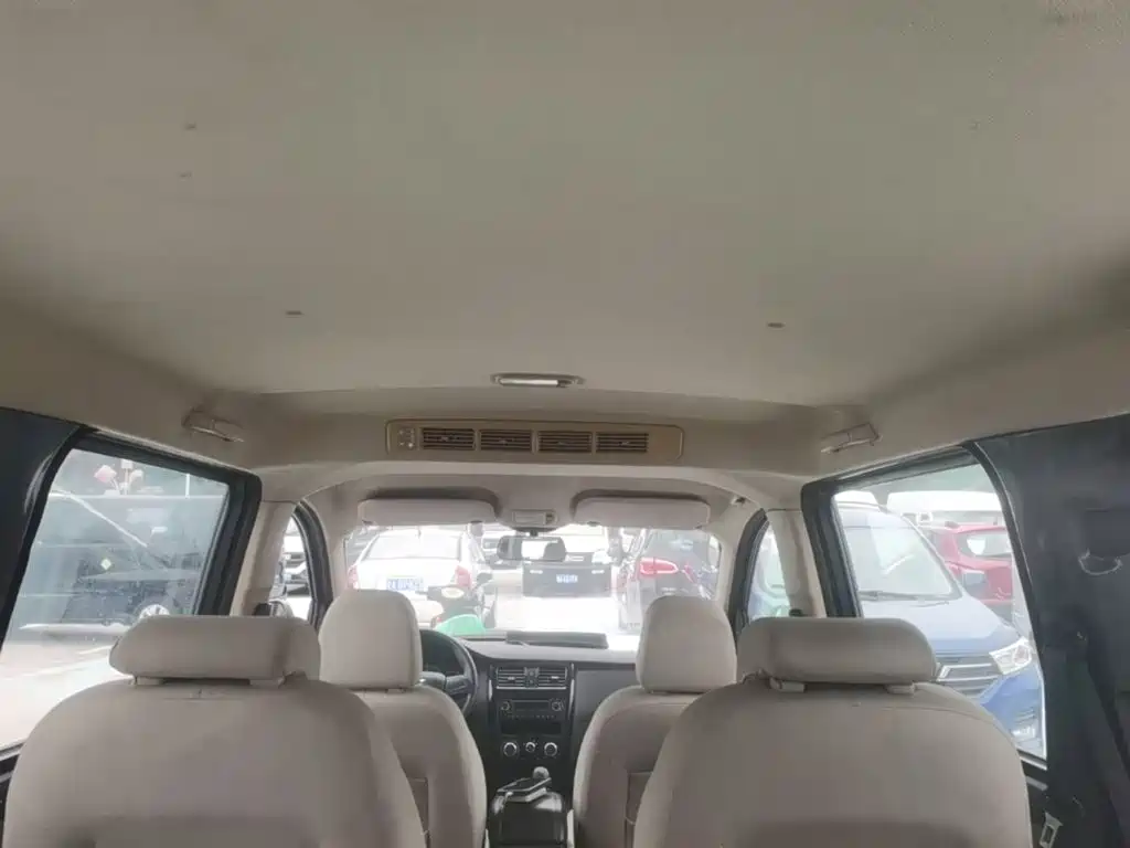 Wuling Motors Wuling Rongguang V 2015 2015 1.5L Basic