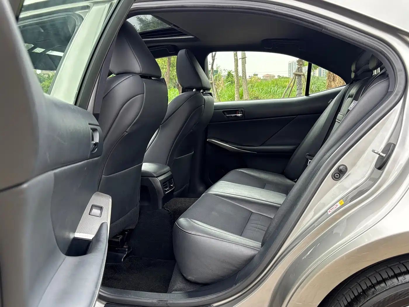 Lexus IS 2015 200t F SPORT фото 5