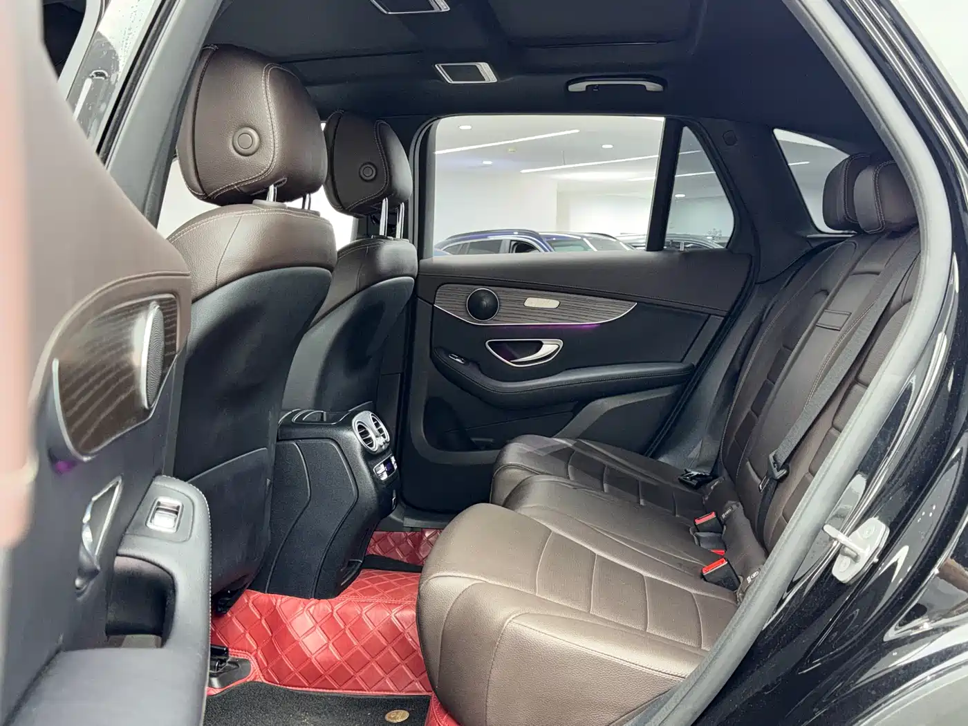 Mercedes-Benz GLC 2022 Facelift II GLC 260 L 4MATIC Luxury фото 9