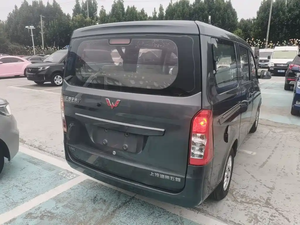 Wuling Motors Wuling Rongguang V 2015 2015 1.5L Basic