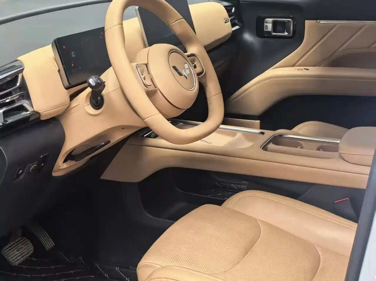 Wuling Motors Xingguang 730 New Energy 2025 2025 Model Plug-in Hybrid Base Version