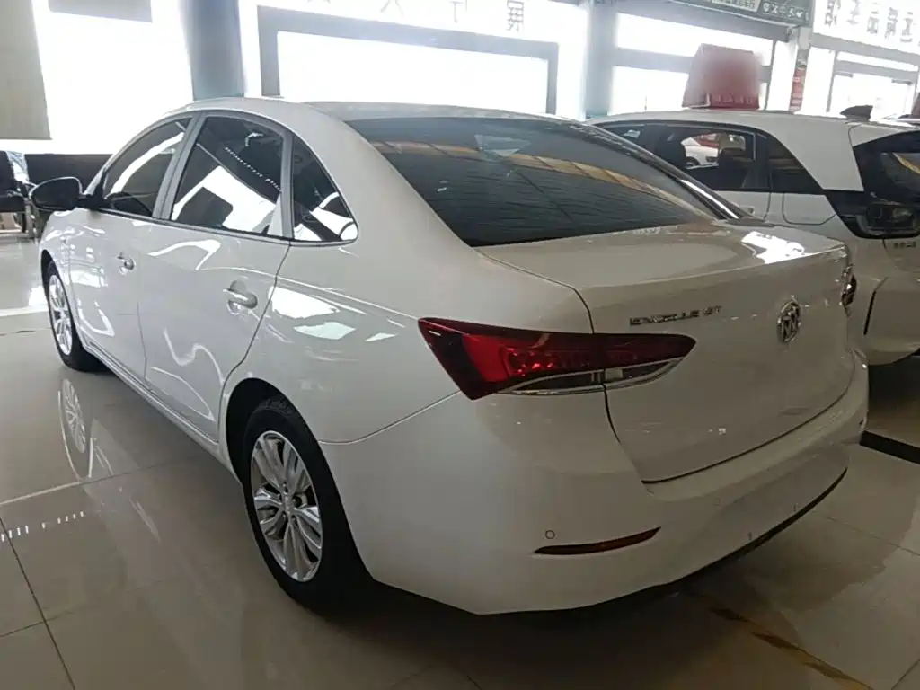 Фото 5 - Buick Excelle