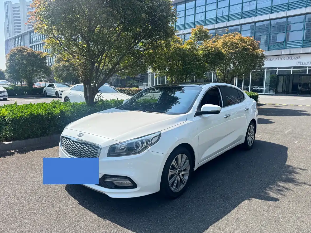 KIA K4