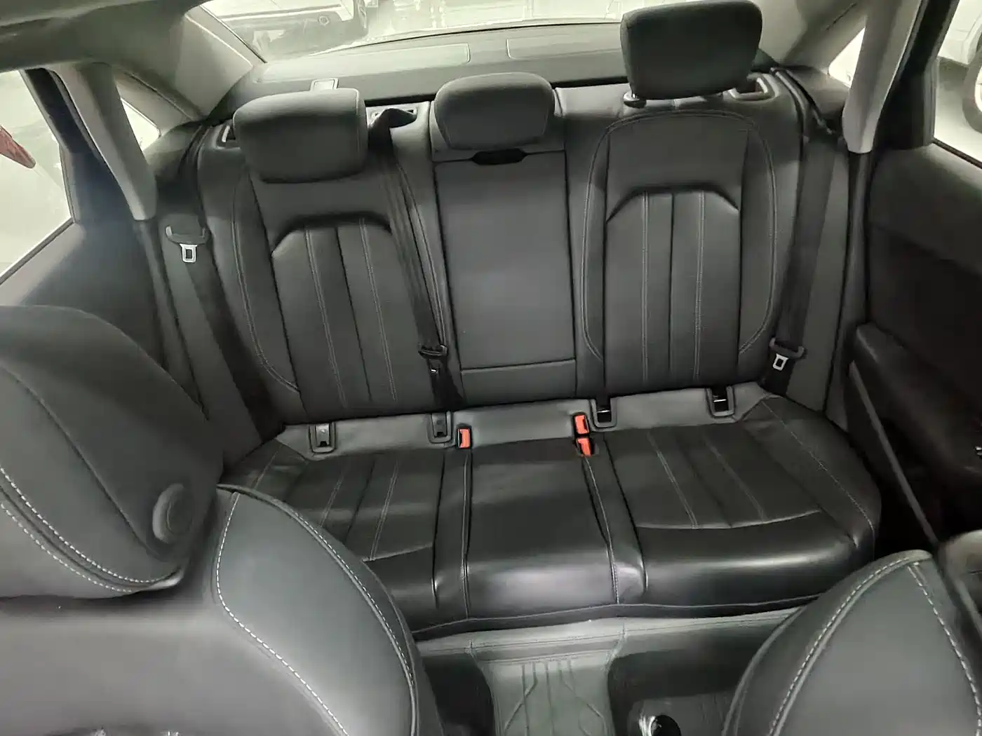 Audi A4L 2021 40 TFSI Premium Life Edition фото 7