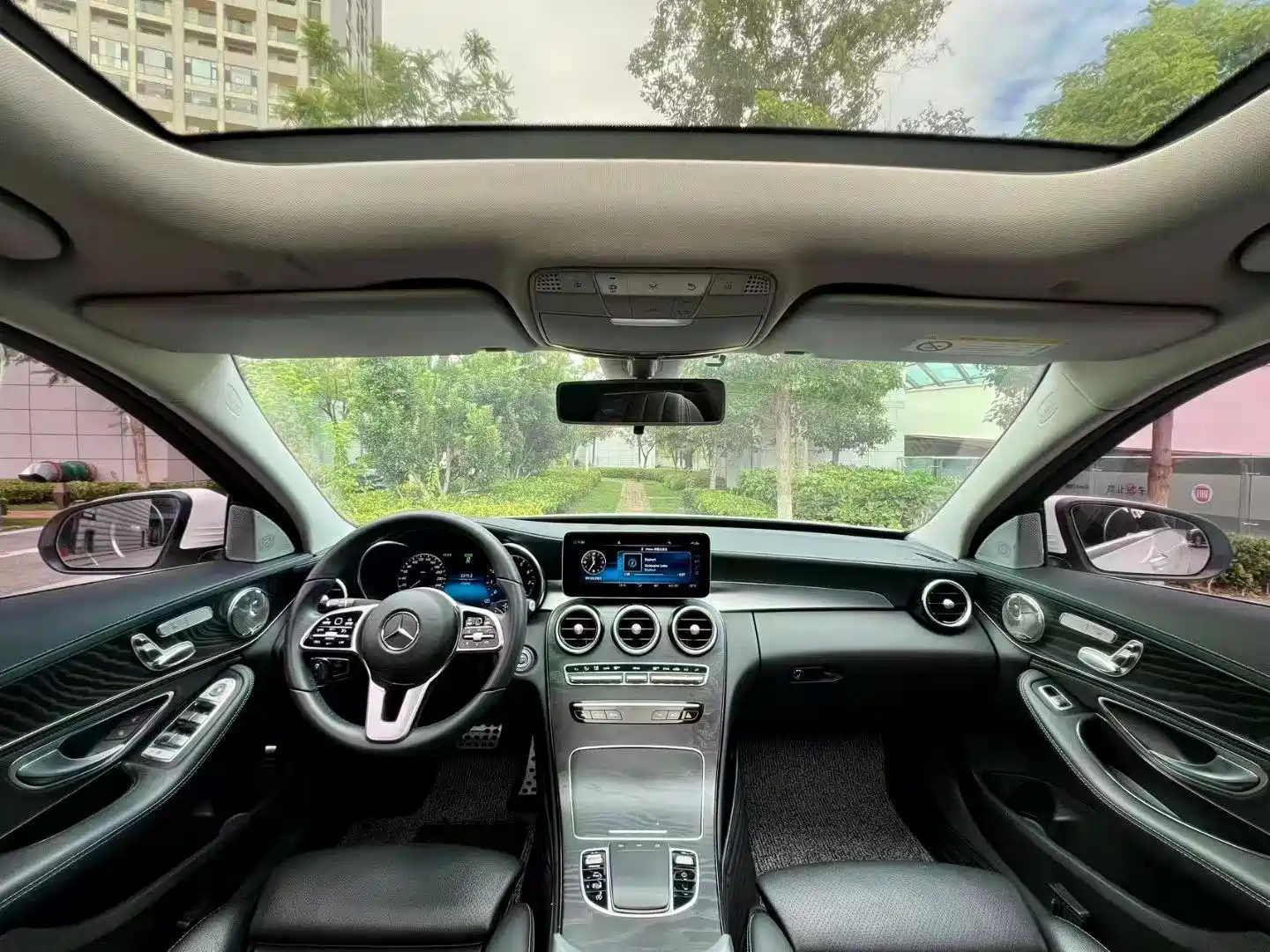 Фото 4 - Mercedes-Benz C-Class