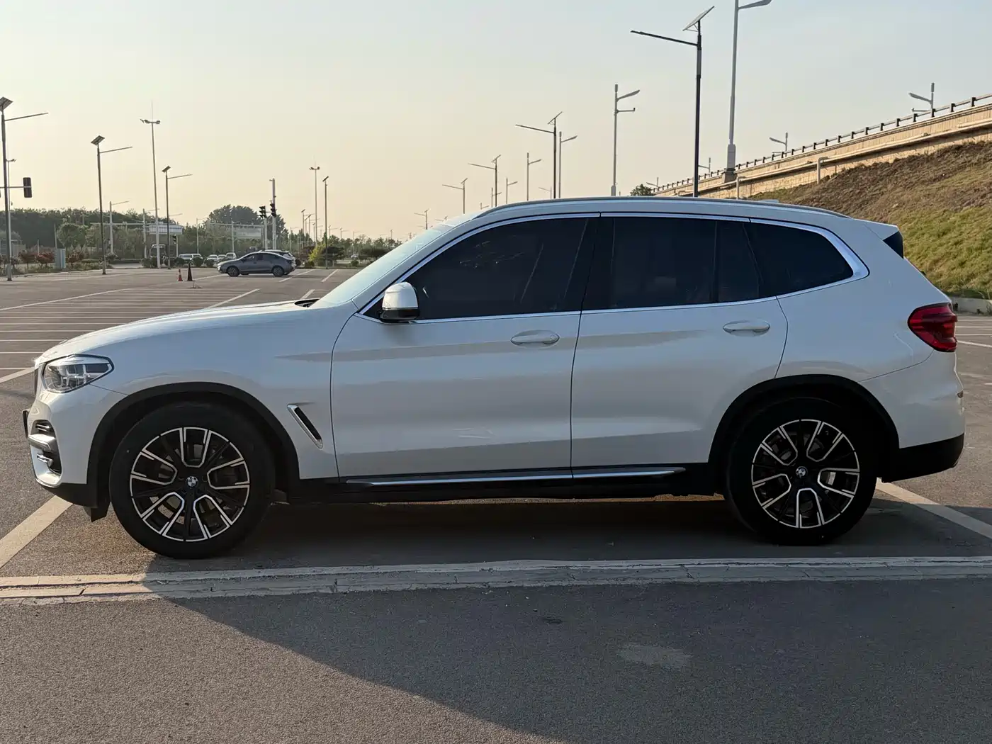 BMW X3 2021 xDrive25i Luxury Package фото 4