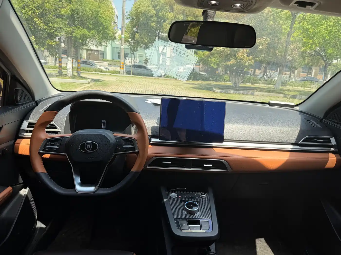 BYD E2