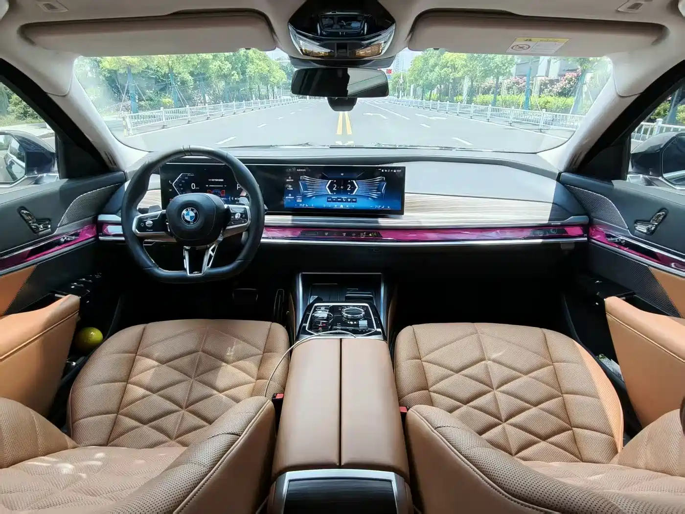 BMW 7 Series 2023 Model 735Li M Sport Package фото 6