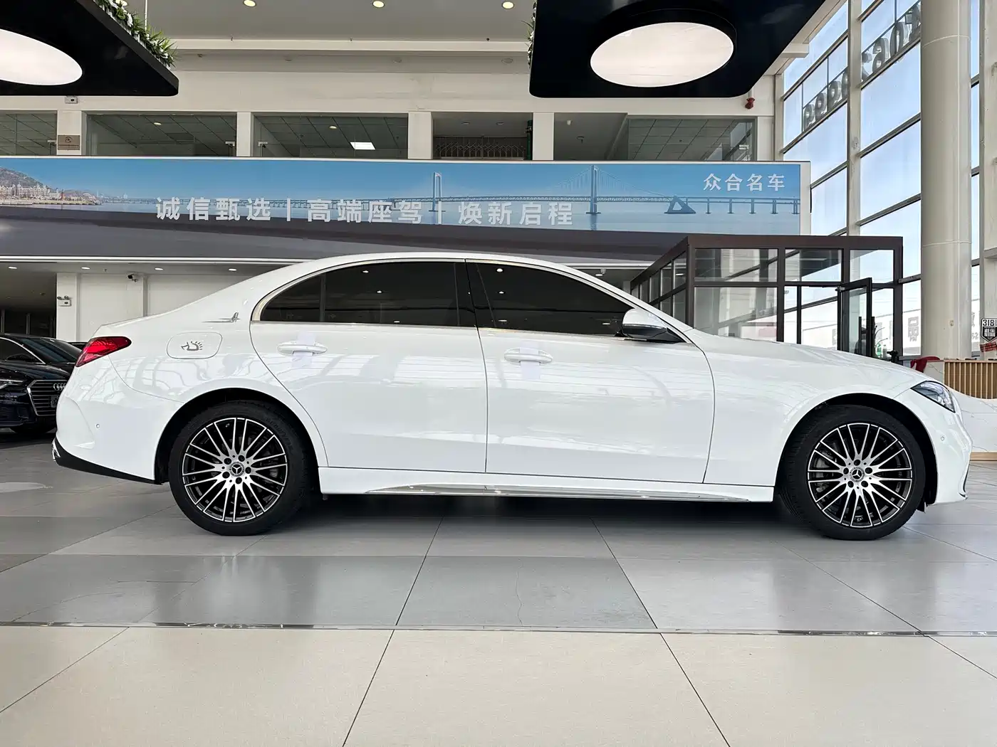 MERCEDES-BENZ CLASS C