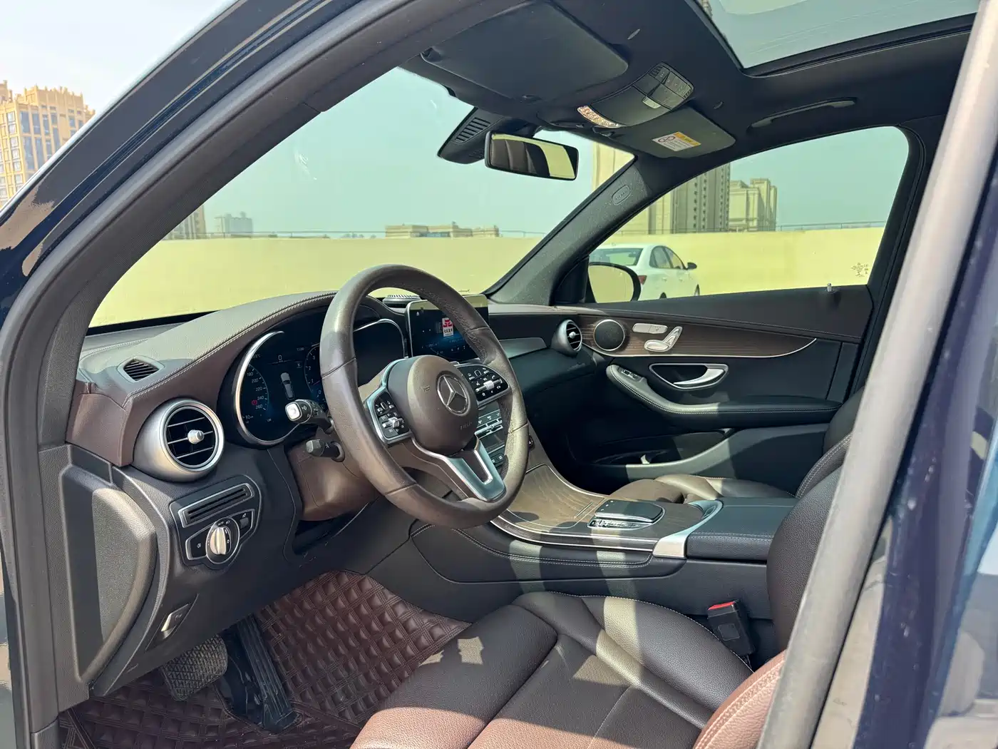 Mercedes-Benz GLC 2021 GLC 260 L 4MATIC Luxury фото 4