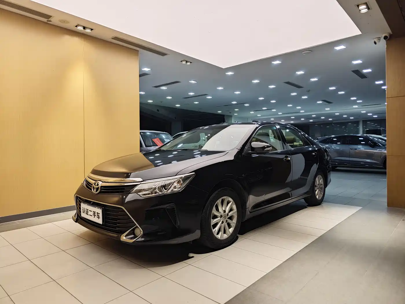 Toyota Camry 2016 2.0E 10th Anniversary Elite Edition