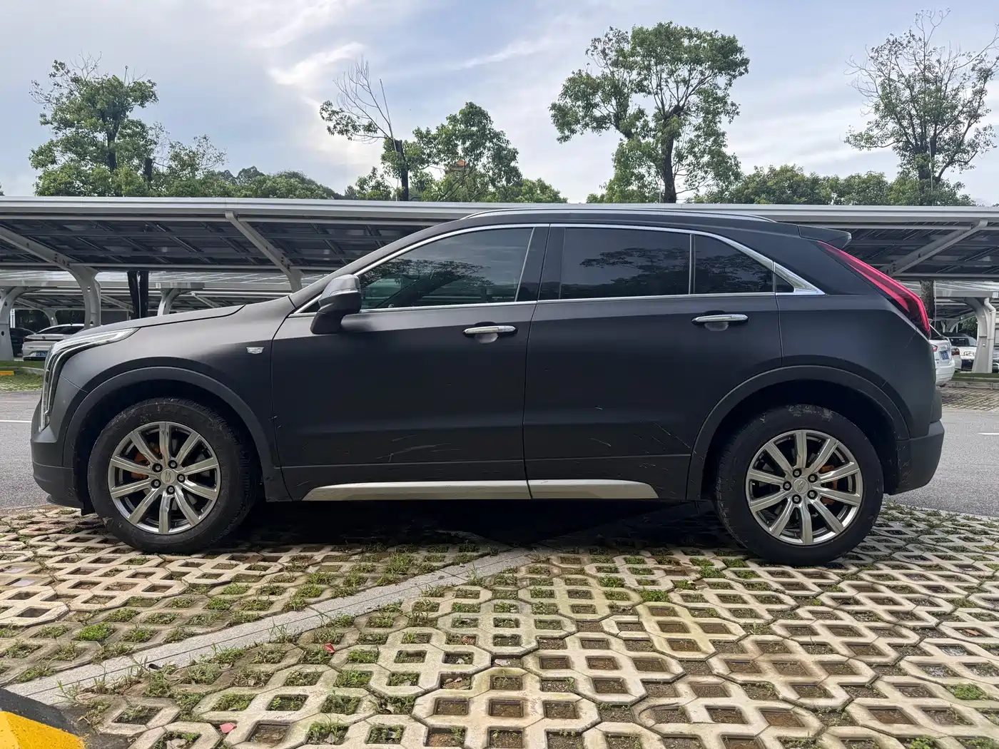 Фото 9 - Cadillac XT4