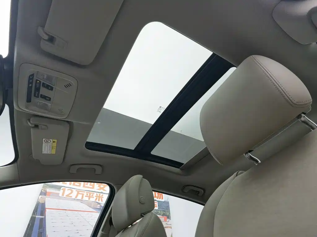 Фото 14 - Buick LaCrosse