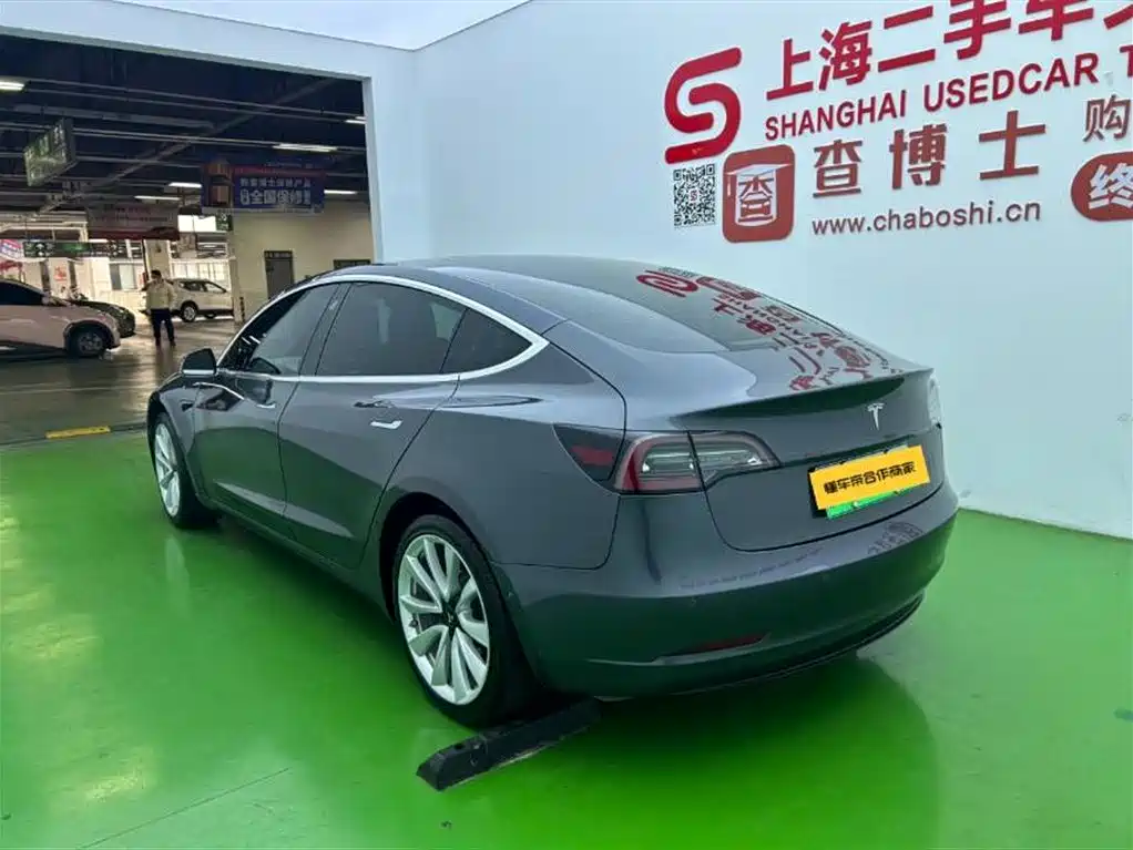 TESLA MODEL 3 (IMPORTED)