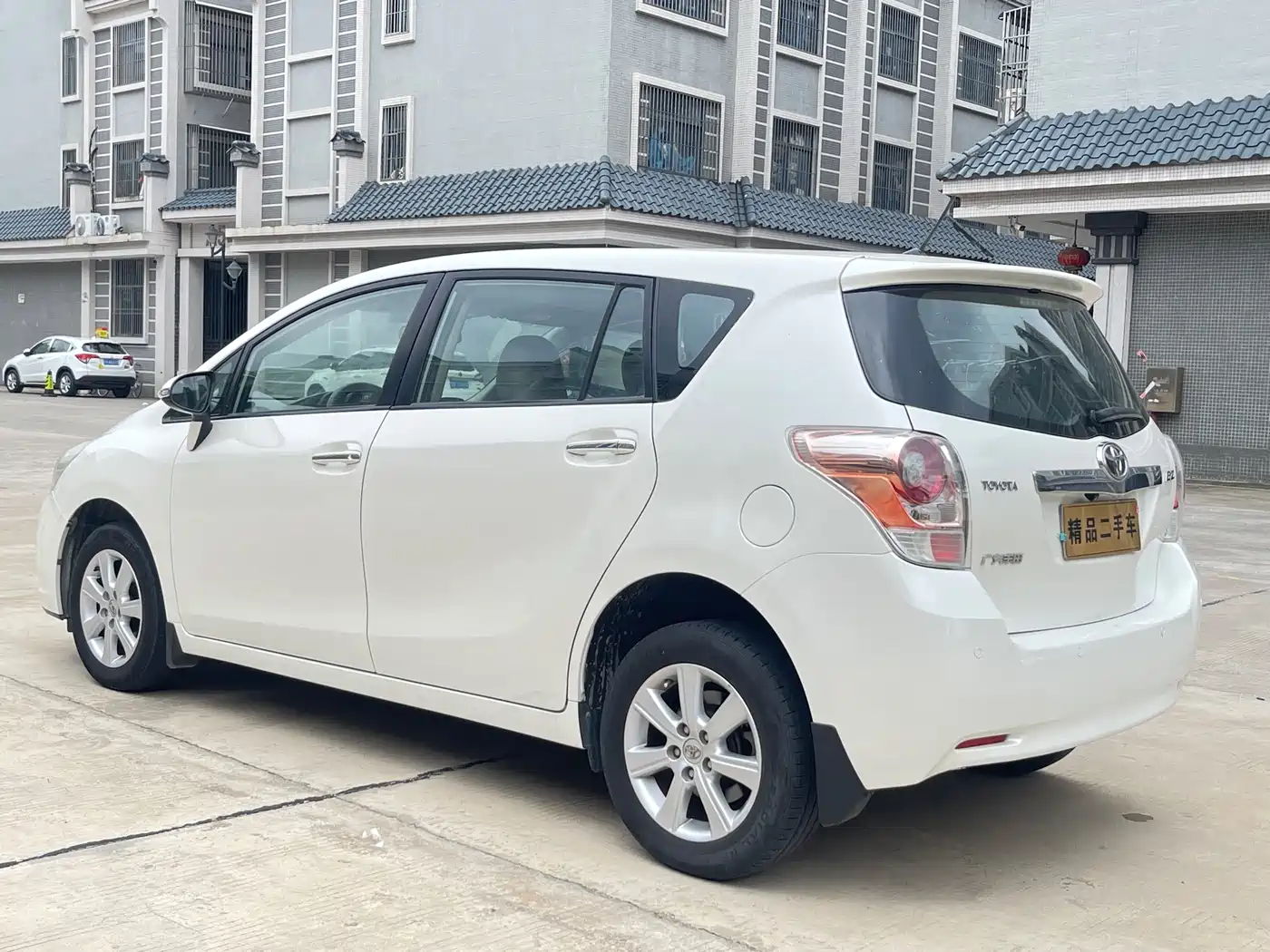 Toyota E'Z 2014 Xingyao 180E CVT Elite Multi-function фото 5