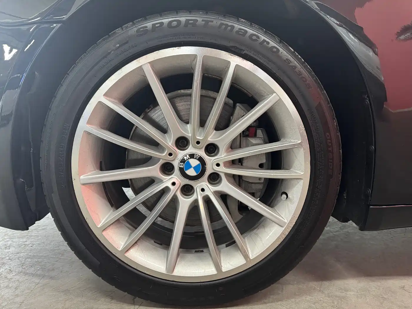 BMW 7 Series 2013 Model 740Li Leading фото 7