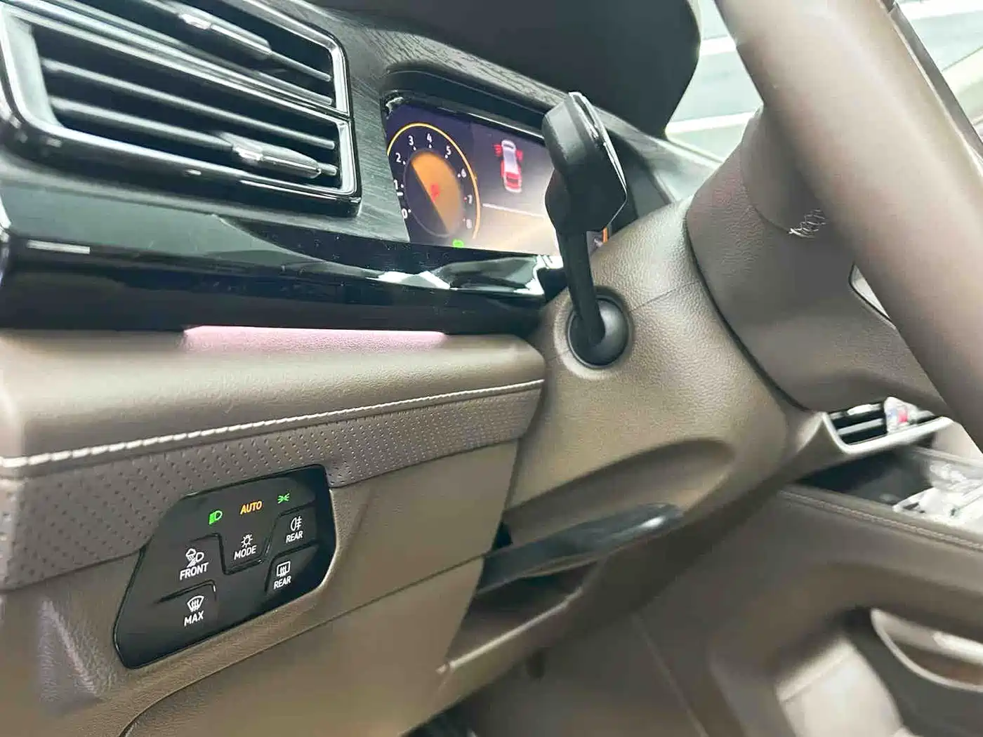 Volkswagen Viloran 2024 380TSI Prestige Edition фото 10