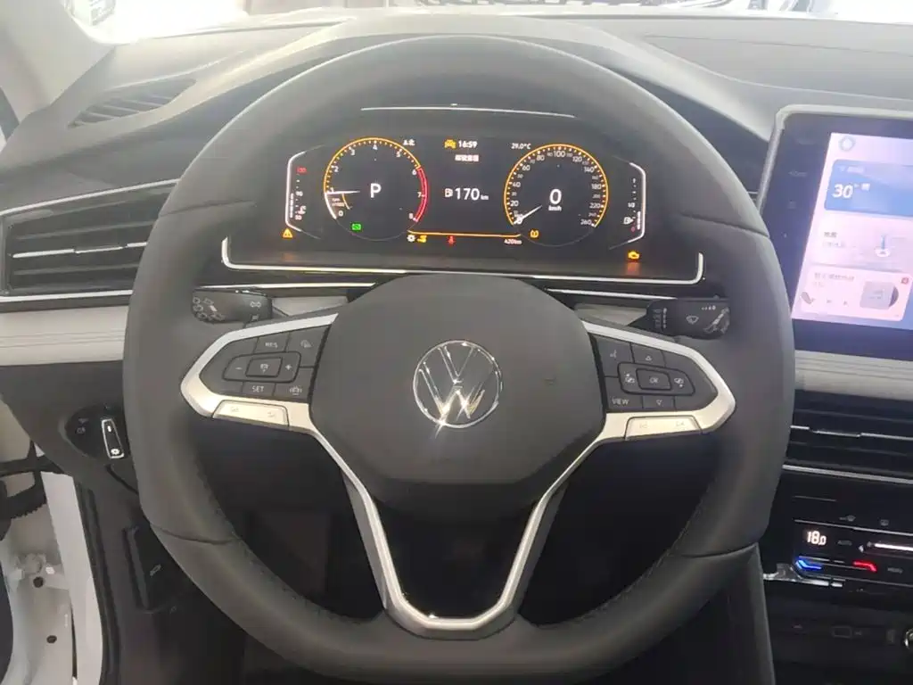 Volkswagen Tiguan L 2026 2025 Model 300TSI Auto 2WD Dragon Edition
