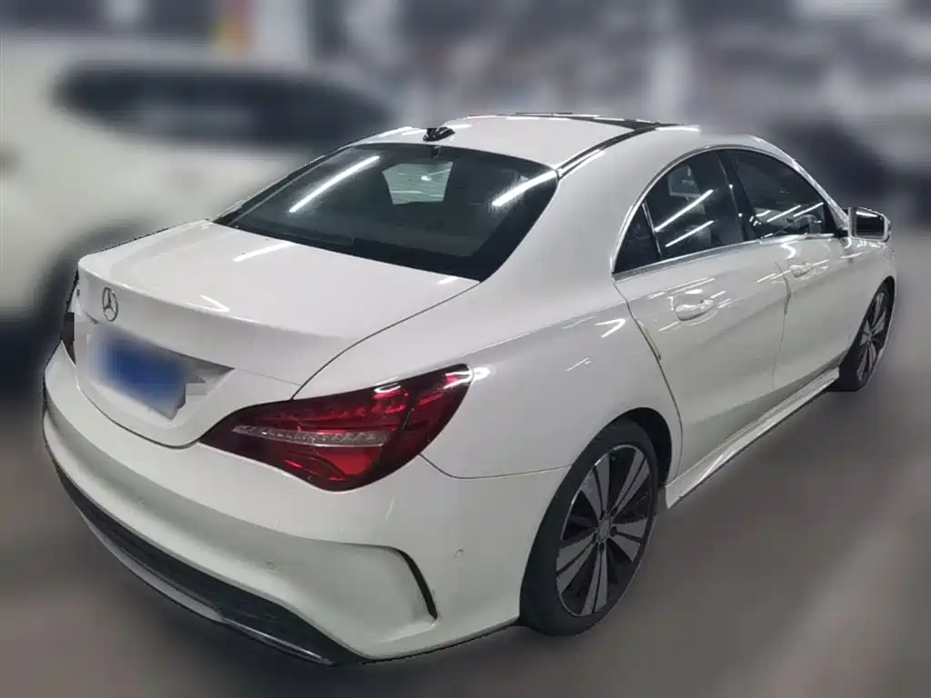 Mercedes-Benz CLA (Import) 2017 CLA 200 Fashion фото 12