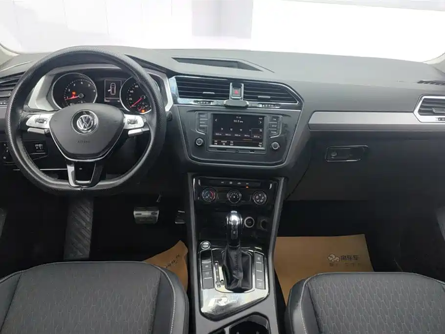 Volkswagen Tiguan L 2017 330TSI Automatic 2WD Trend Edition фото 12