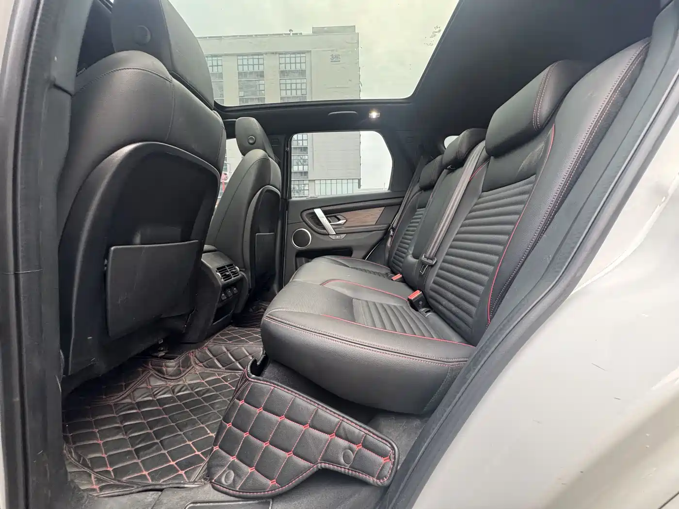 Land Rover Discovery Sport 2021 249PS R-Dynamic S Performance Edition фото 6