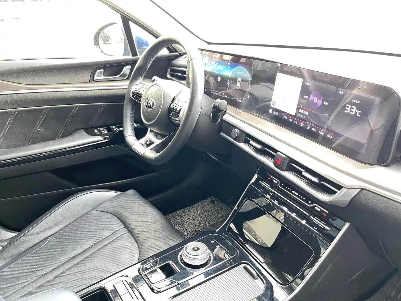 Kia K5 2020 270T CVVD Luxury Tech Version фото 26