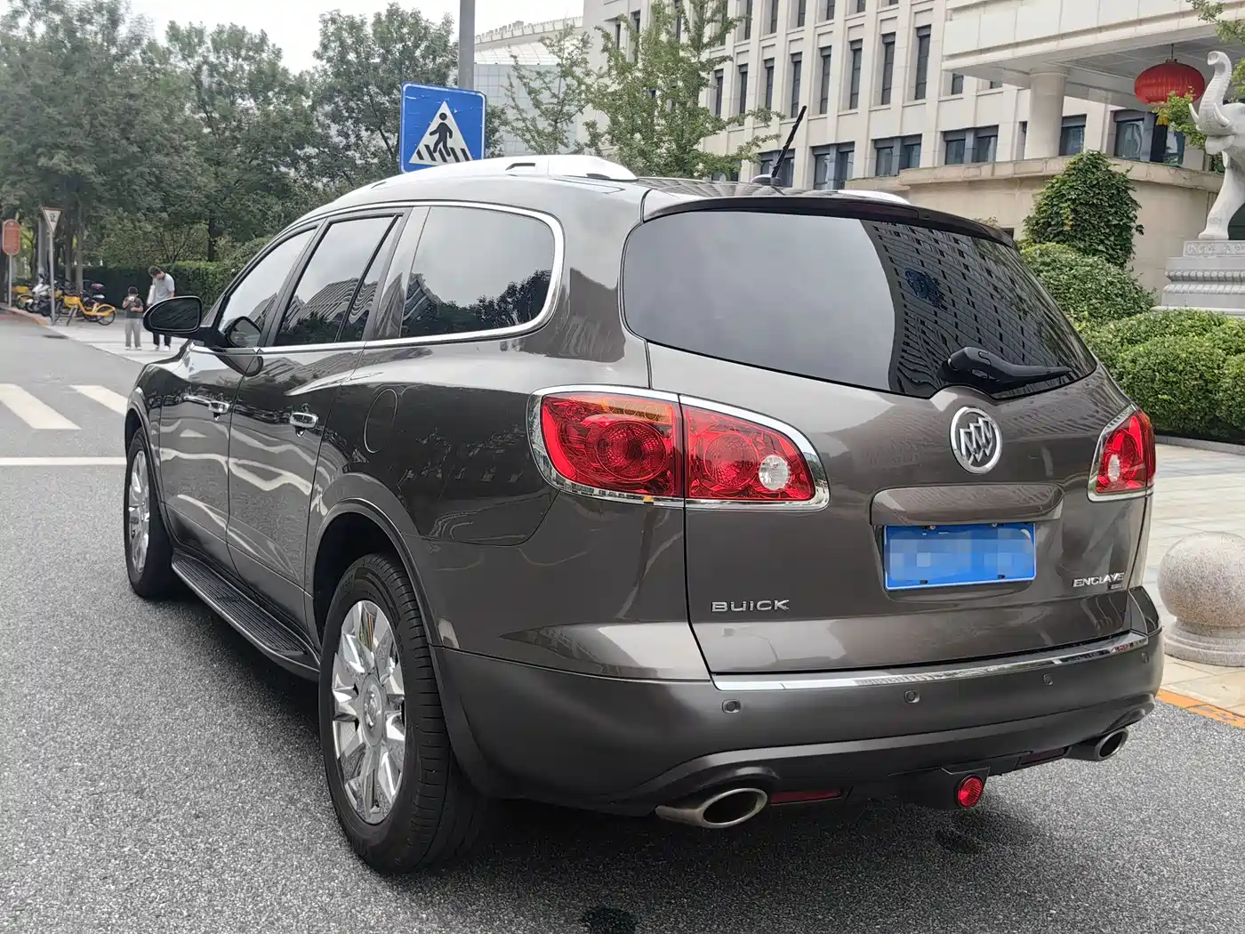 Buick Enclave 2010 3.6L Flagship Edition фото 3