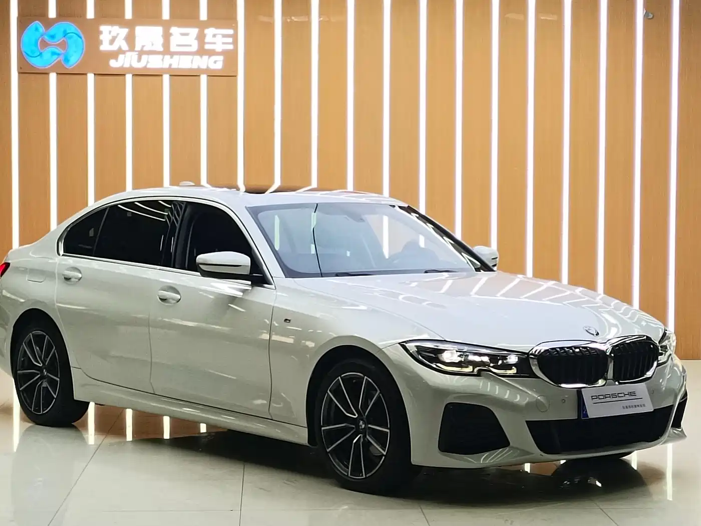 BMW 3-SERIES