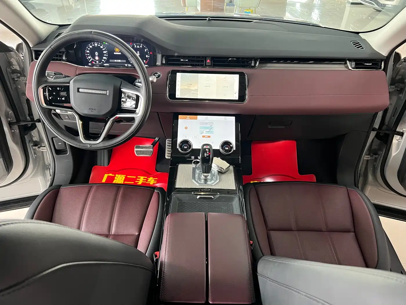Land Rover Range Rover Evoque 2022 Range Rover Evoque L 249PS R-Dynamic Luxury Edition фото 11