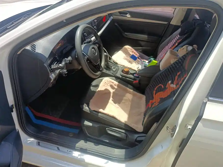 Volkswagen Lavida 2019 1.5L Automatic Comfort Edition China VI фото 9