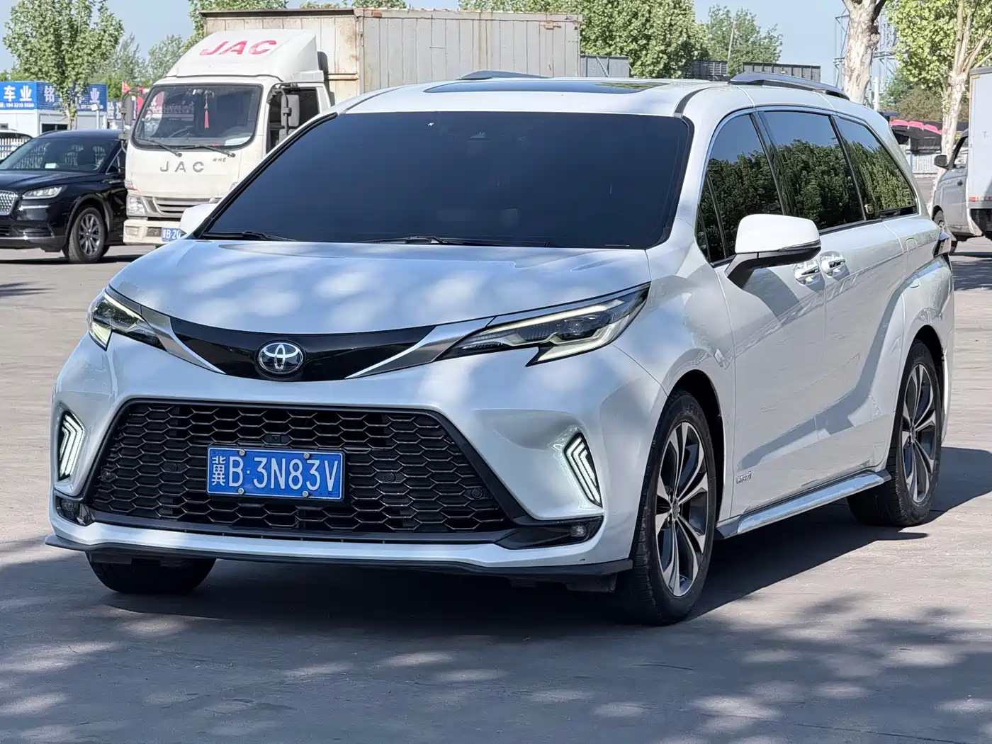Toyota Granvia 2023 2023 2.5L Hybrid VIP Edition