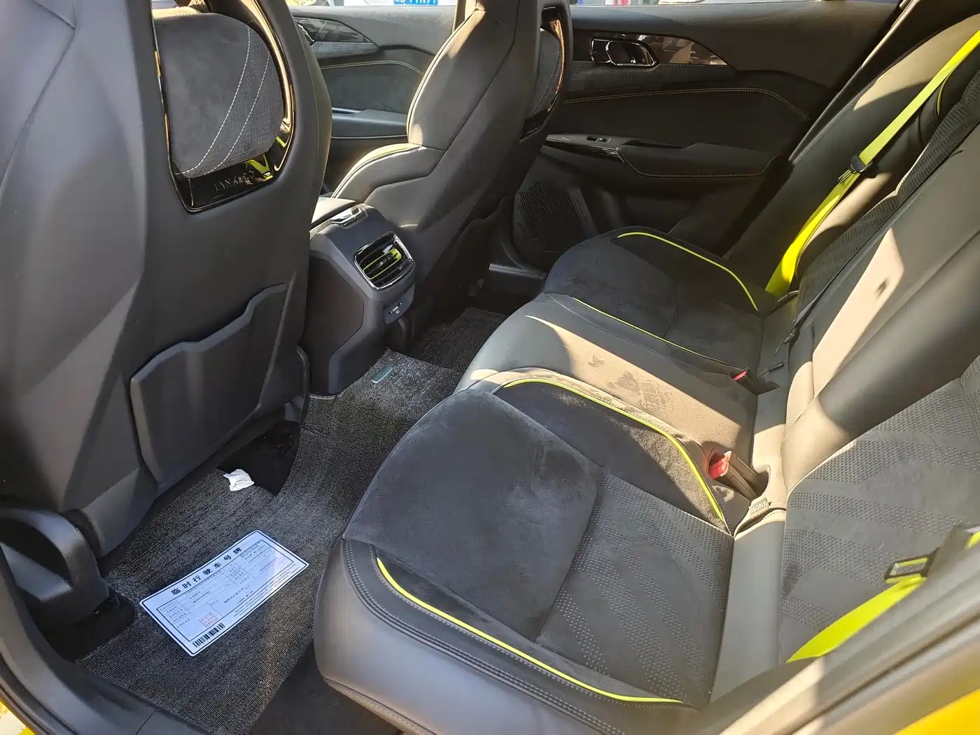 Lynk & Co 03 2022 03+ 2.0TD Auto Performance Package фото 13