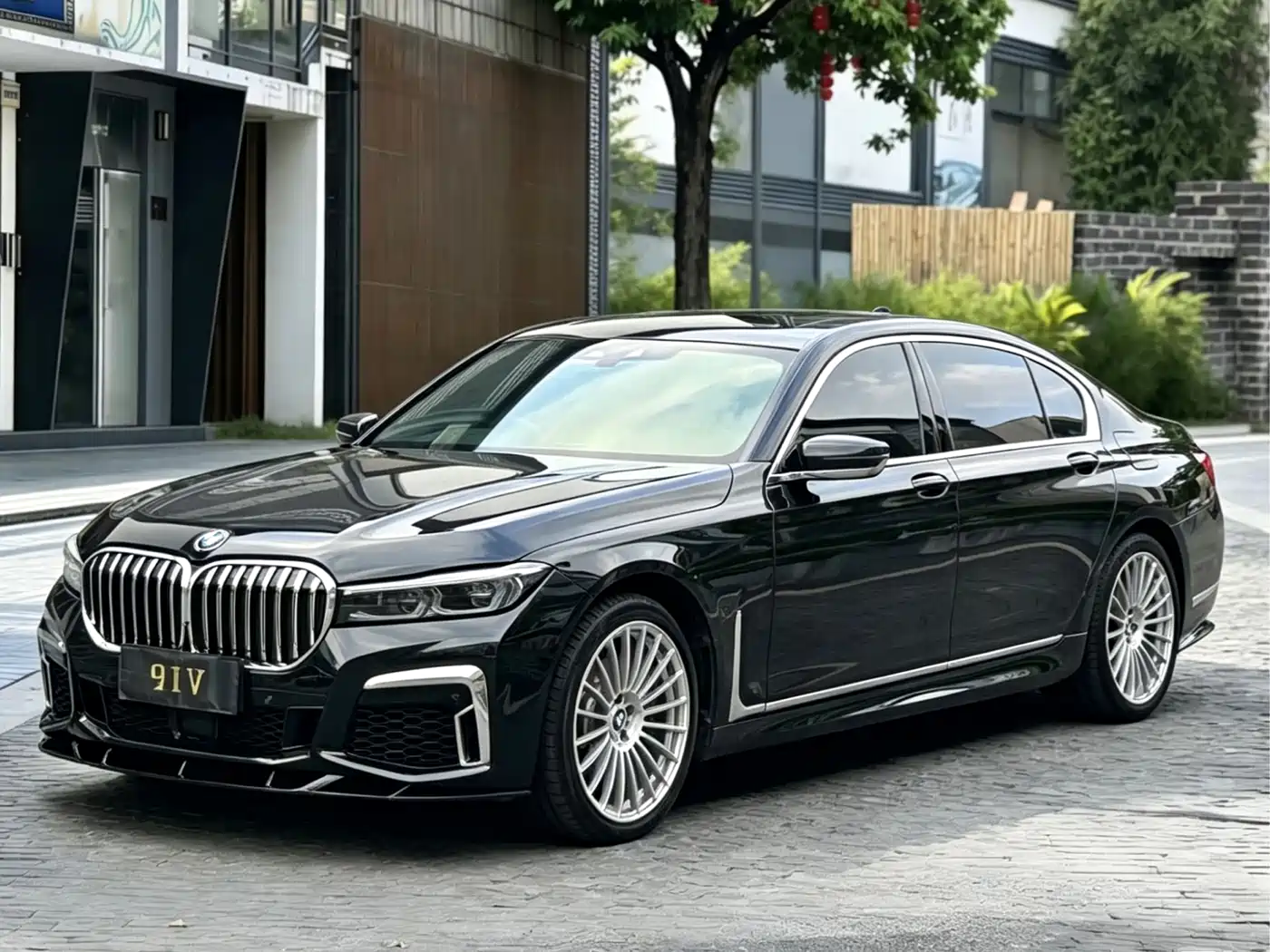 BMW 7 Series 2017 740Li xDrive Luxury Edition