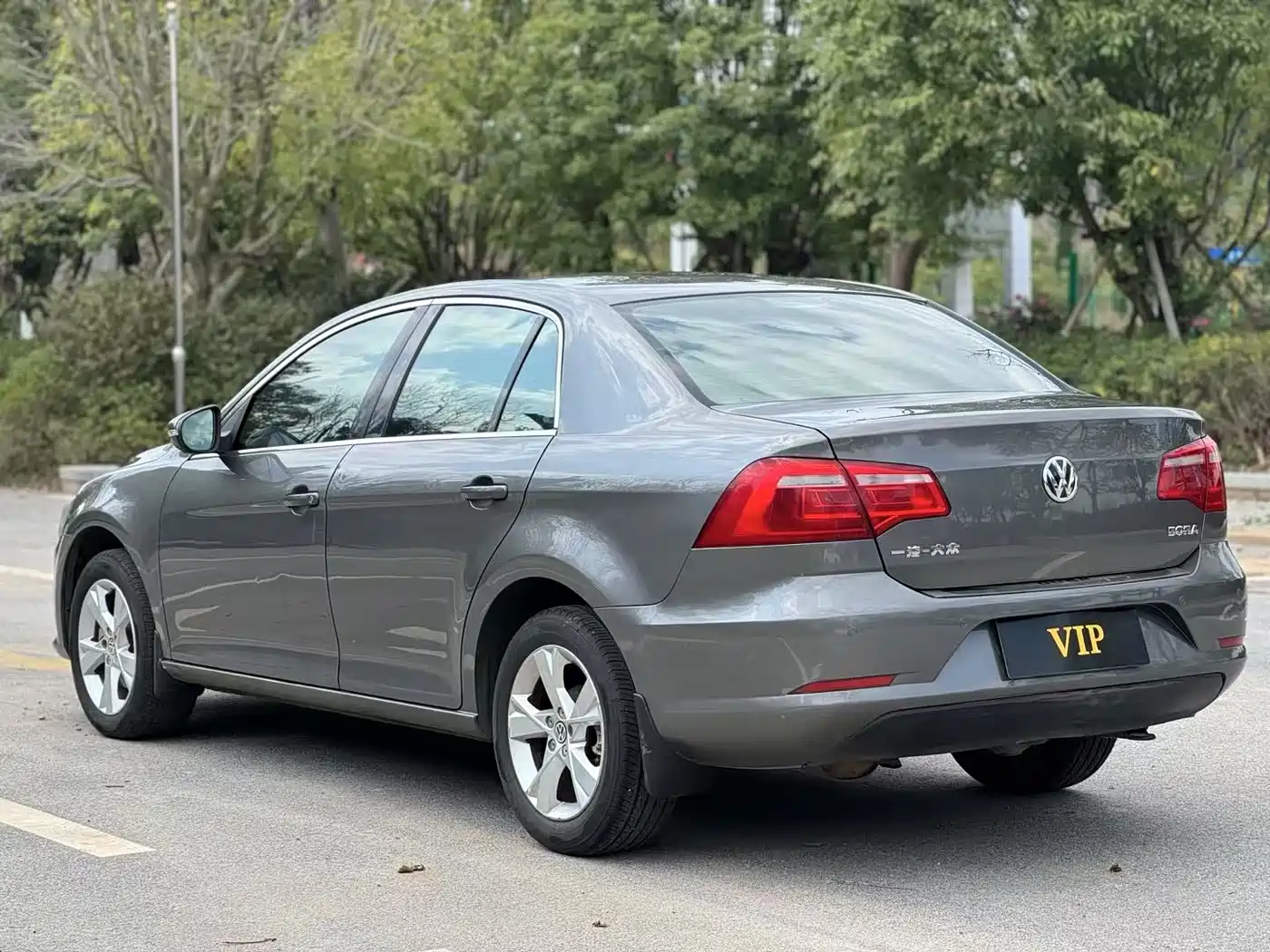 Volkswagen Bora 2014 1.6L Automatic Comfort Edition фото 4