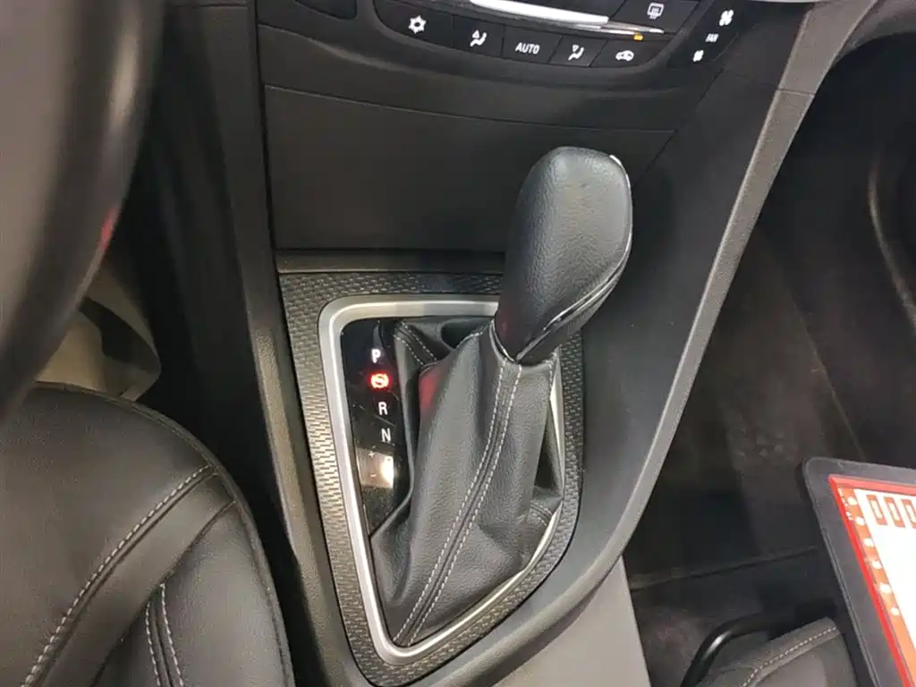 Buick Excelle 2019 18T Auto Connected Elite China VI фото 14