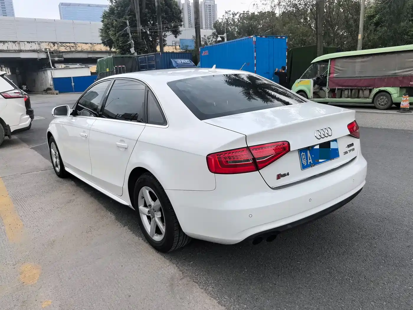 Audi A4L 2013 35 TFSI Automatic Standard фото 5