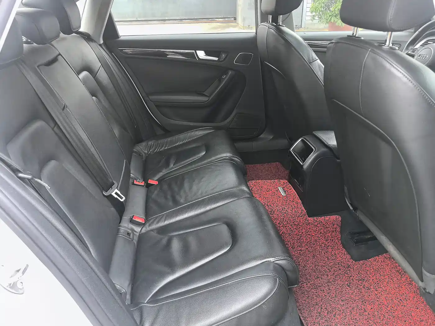 Audi A4L 2013 35 TFSI Automatic Standard фото 12